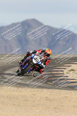 media/Nov-16-2025-Race Pace (Sun) [[8c5fa54630]]/Non Verified Riders (1st 20 Minutes)/6-Turn 12 (2pm)/